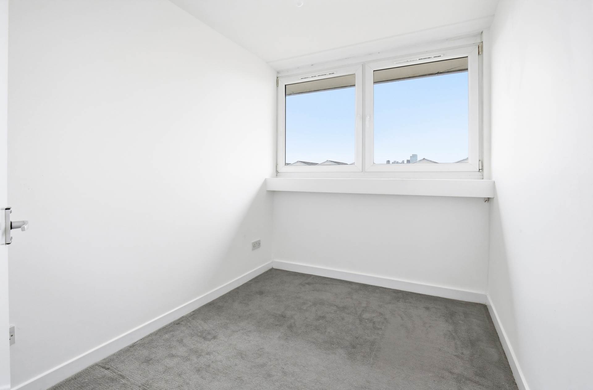 Tottenham Road, London, Image 9