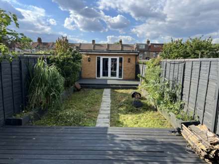 Victoria Avenue, East Ham, Image 7