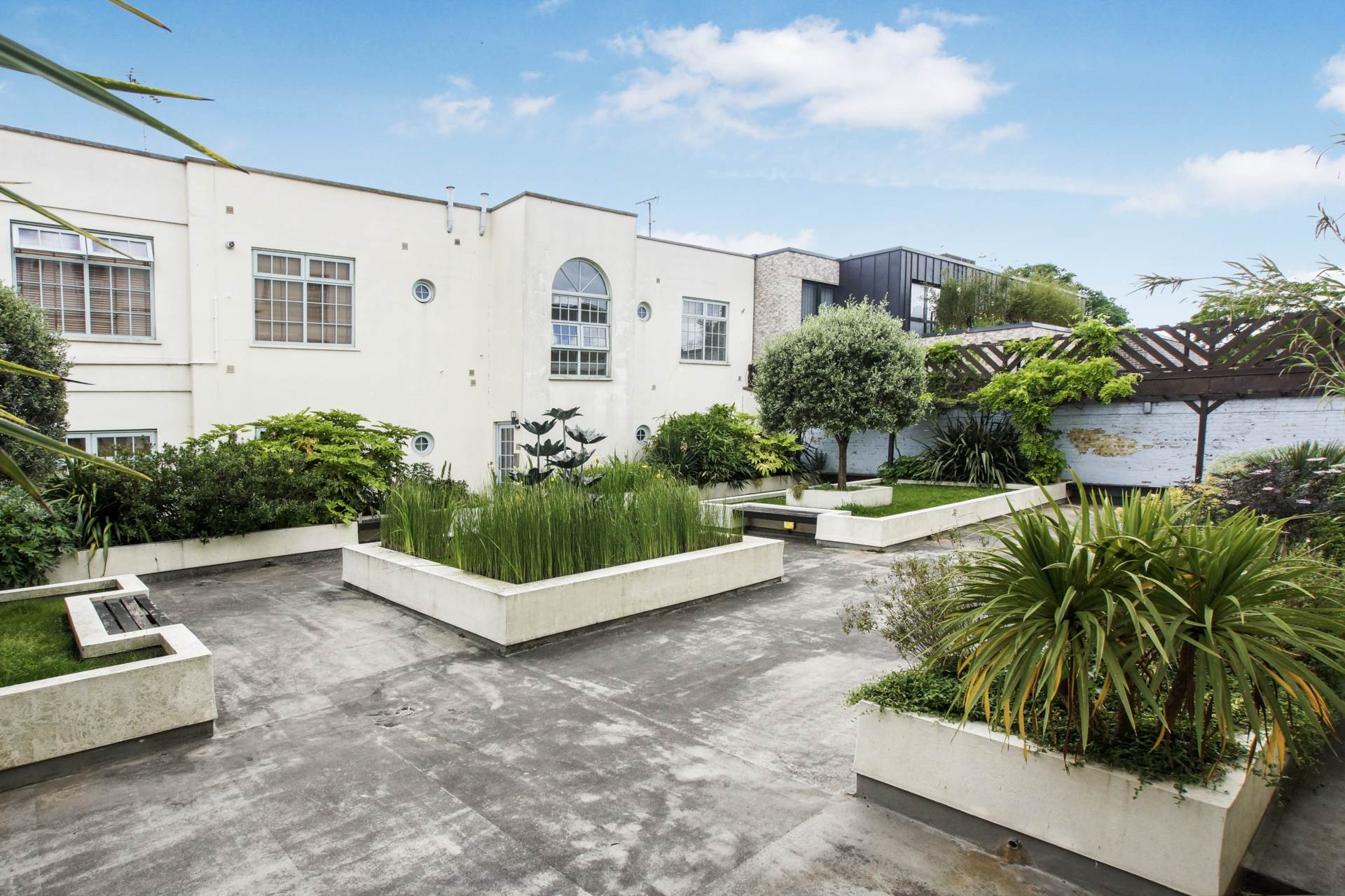 Strand Building, Urswick Road, Image 6