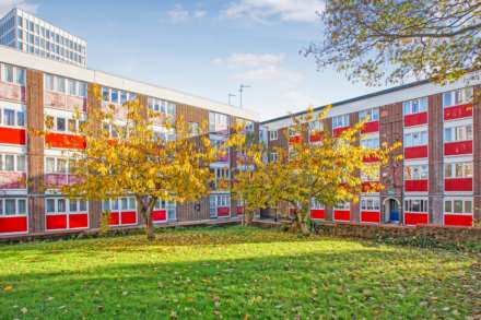 Hackney Downs Park, London, Image 1