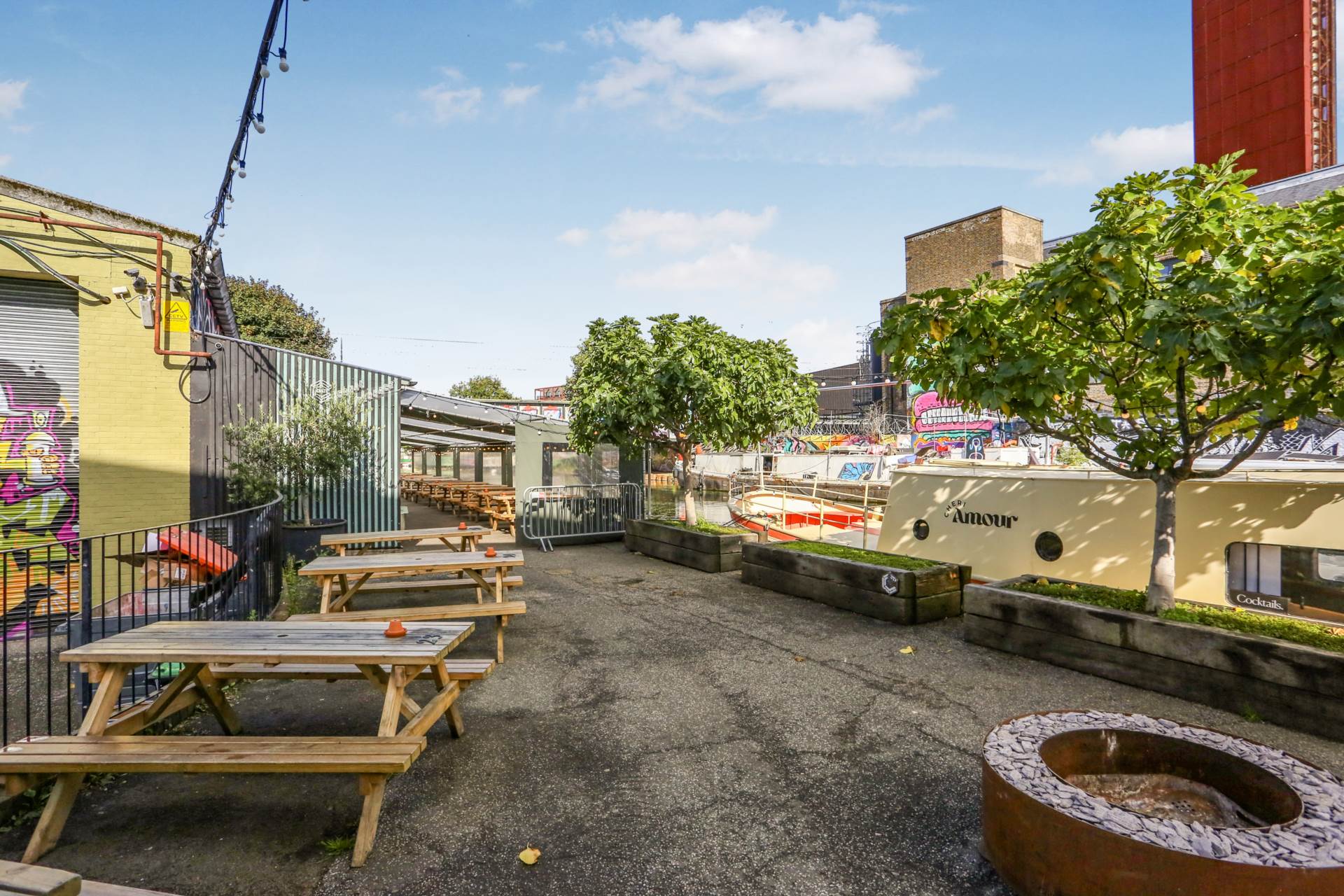 Shalbourne Square, Hackney Wick, Image 10