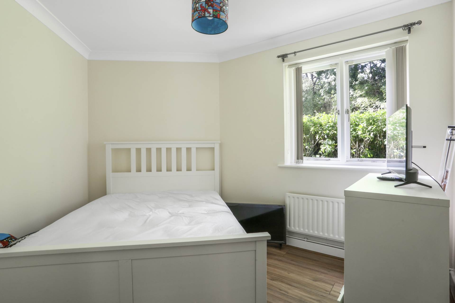 Shalbourne Square, Hackney Wick, Image 16