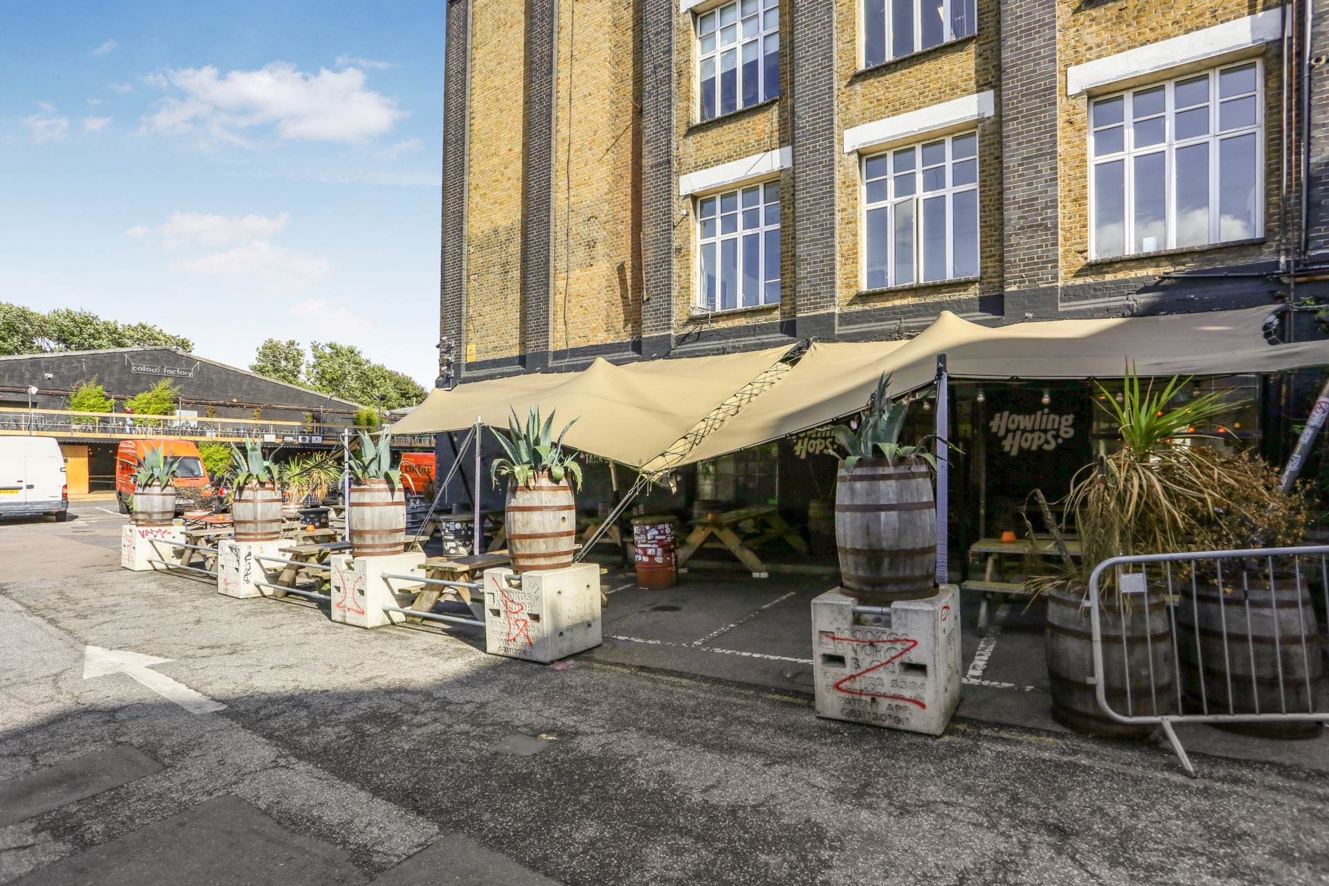 Shalbourne Square, Hackney Wick, Image 18