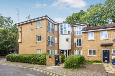 2 Bedroom Apartment, Shalbourne Square, Hackney Wick