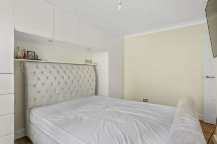 Shalbourne Square, Hackney Wick, Image 15