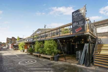 Shalbourne Square, Hackney Wick, Image 9