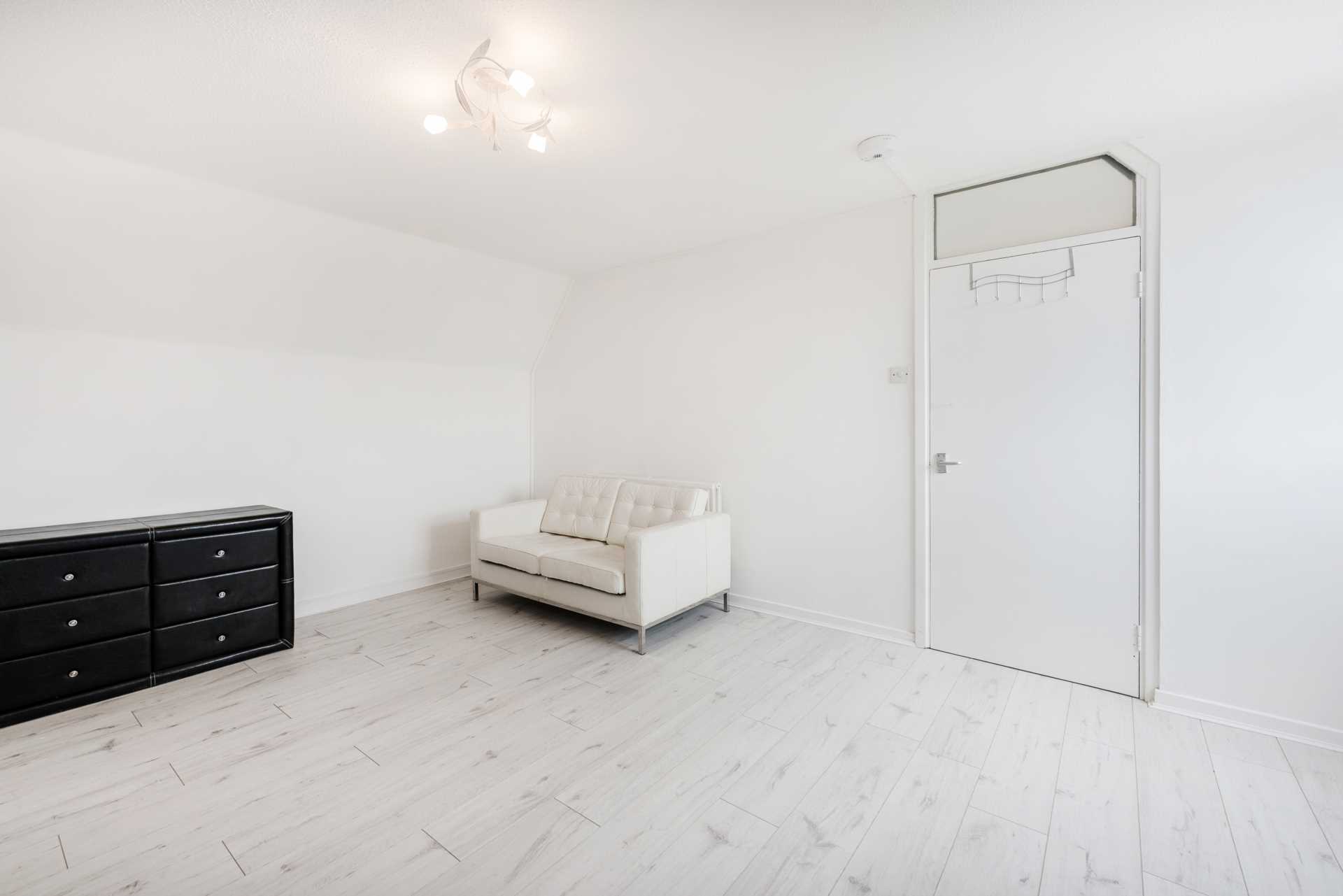 Nisbet House, London, E9, Image 11