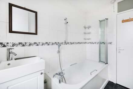Nisbet House, London, E9, Image 9