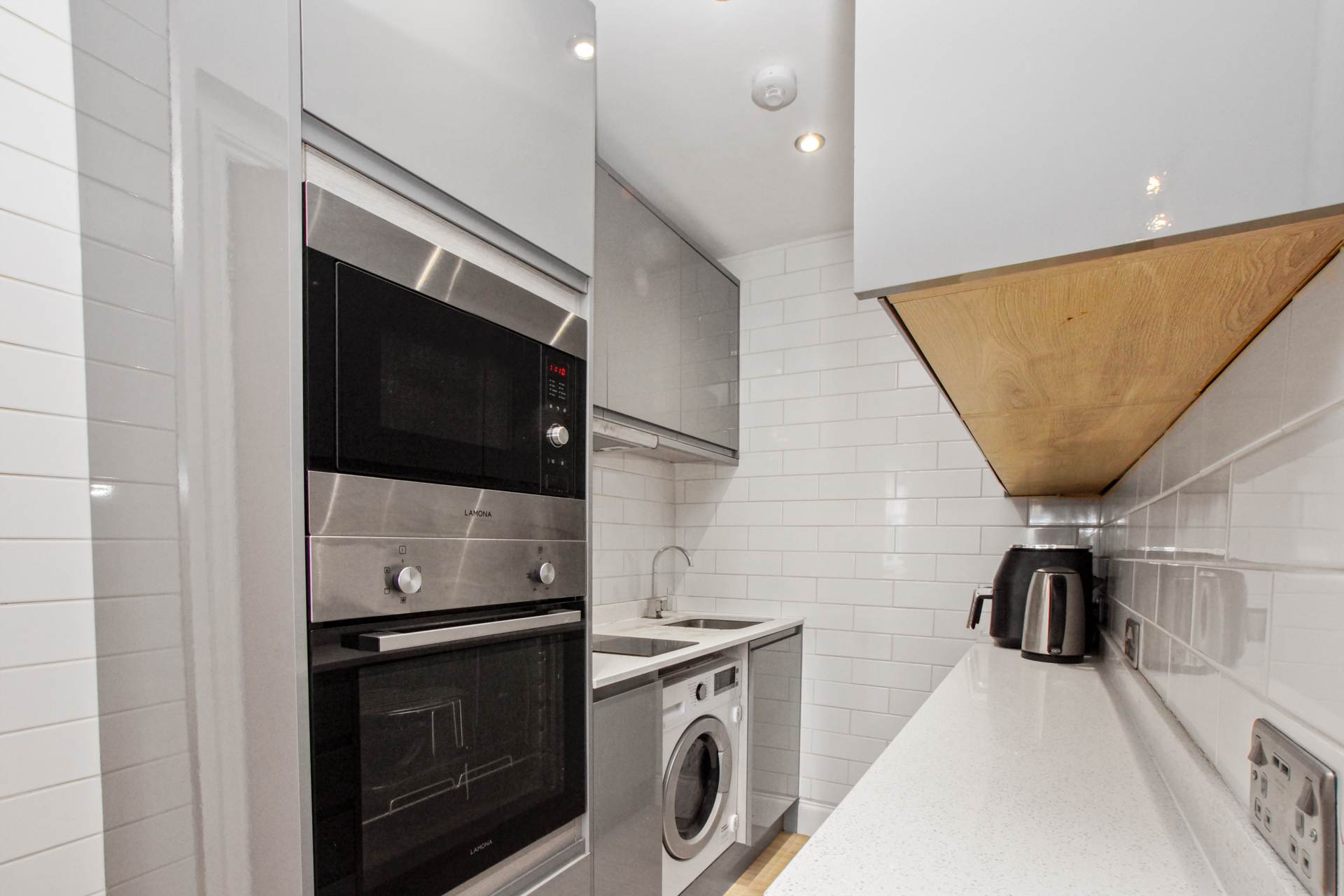 Upper Clapton Road, London, Image 3