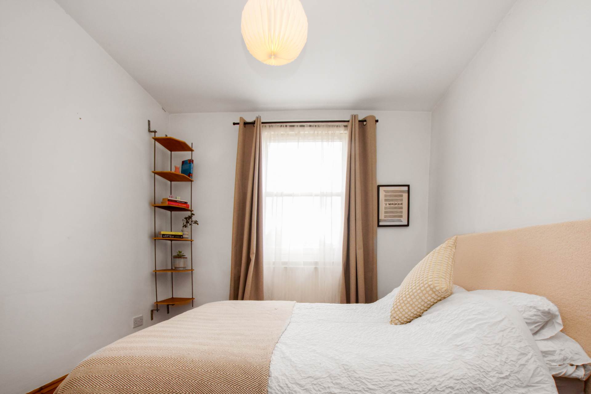 Upper Clapton Road, London, Image 8