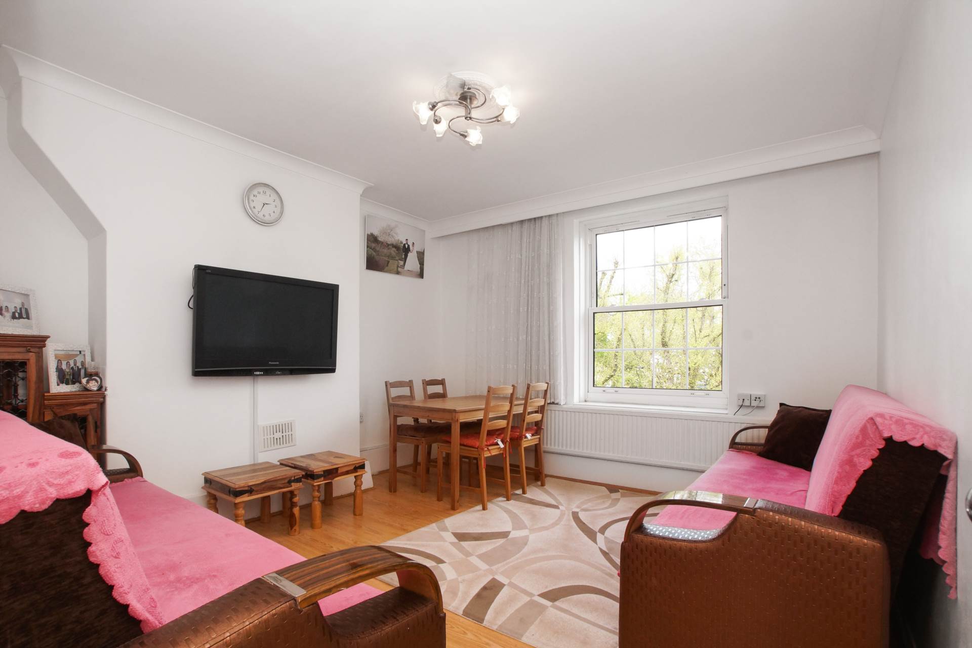 Pembury Road, Clapton E5, Image 2
