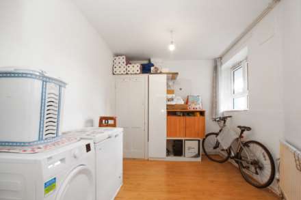 Pembury Road, Clapton E5, Image 13