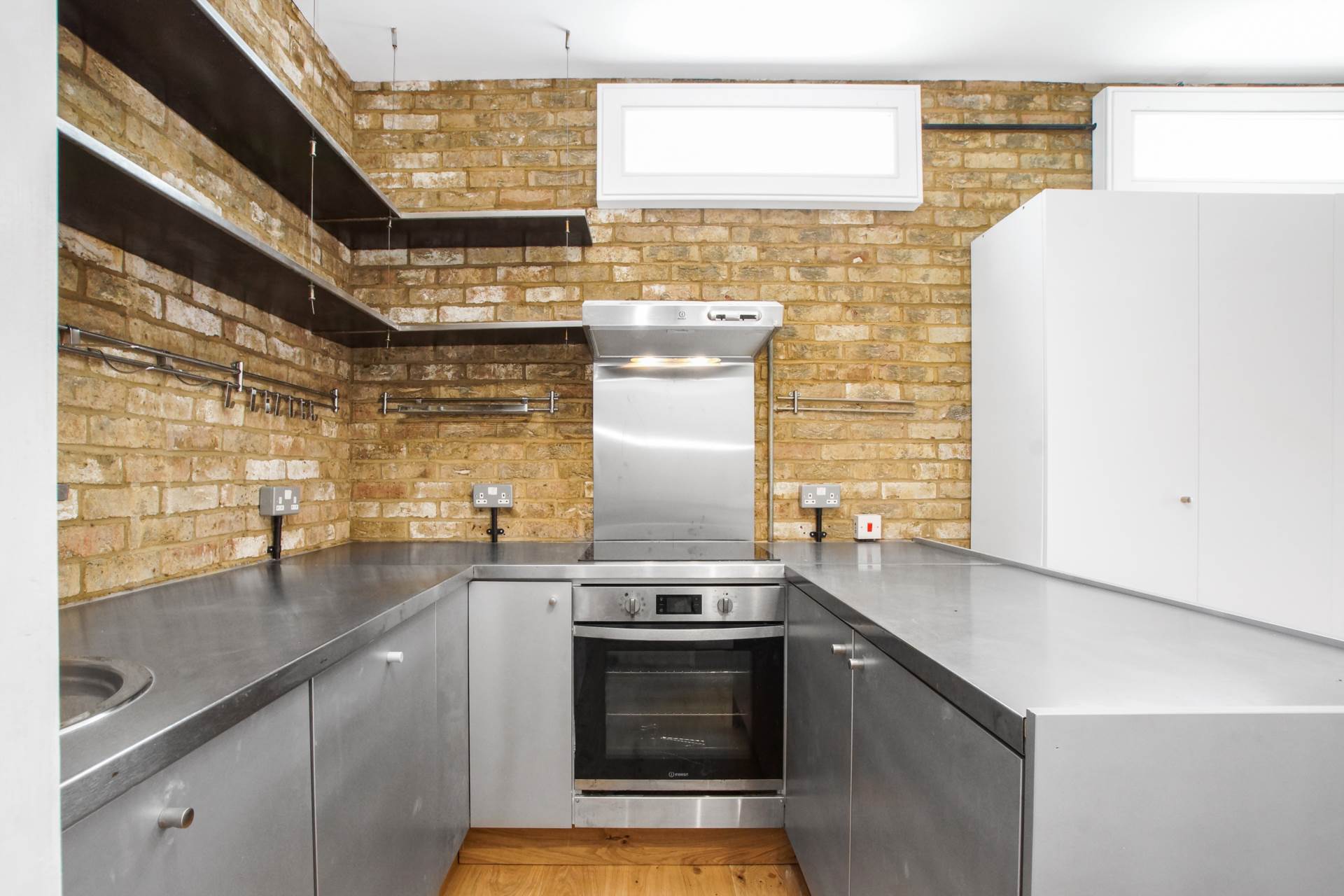 Shafton Mews, London, Image 3