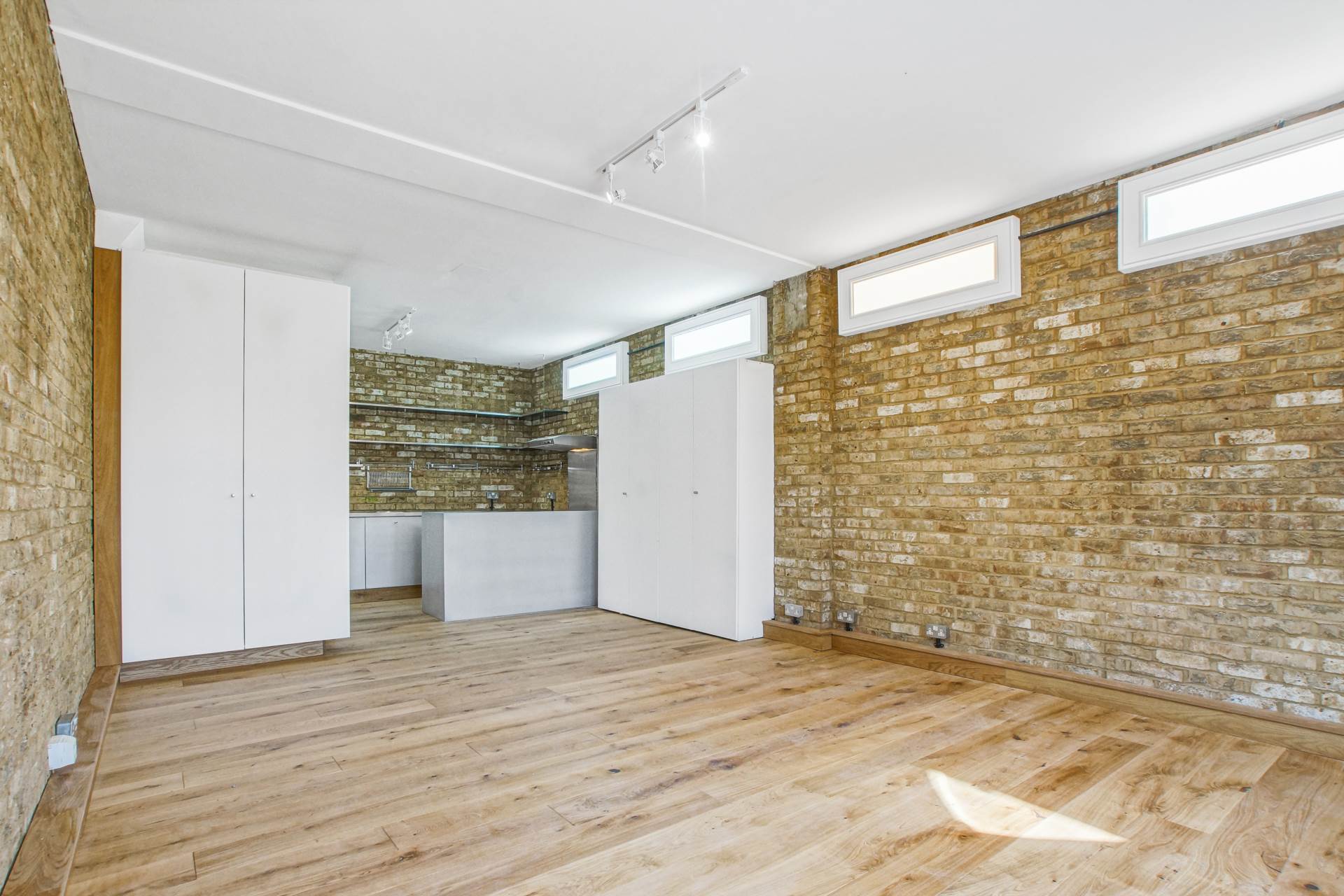 Shafton Mews, London, Image 6