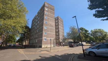 Property For Rent Robert Street, North Woolwich, London