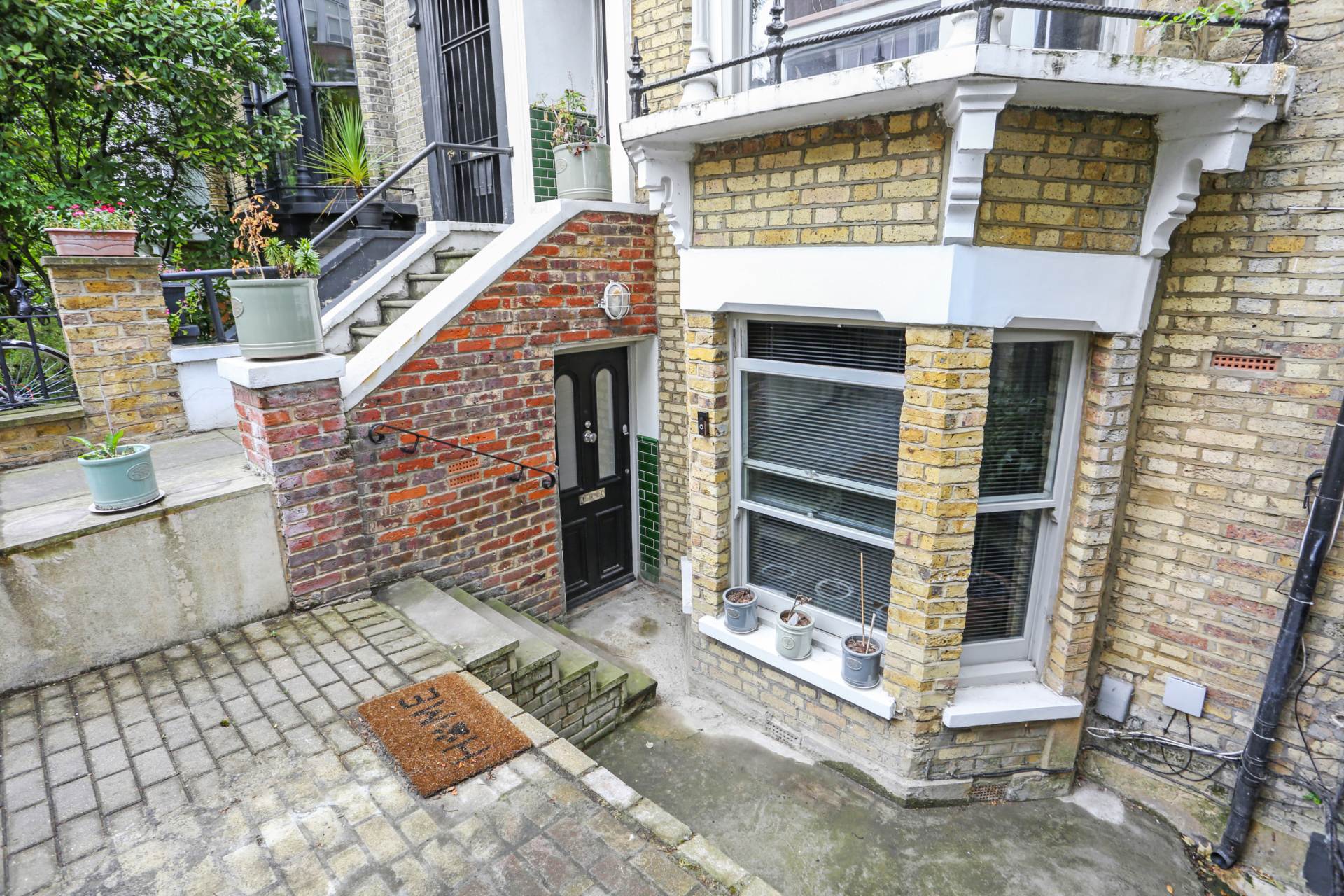 Shacklewell Lane, Dalston, Image 2