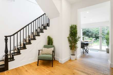 Cricketfield Road, Clapton, Image 10