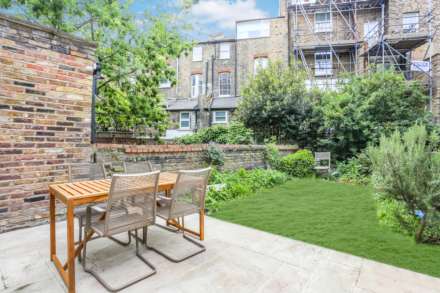 Cricketfield Road, Clapton, Image 11