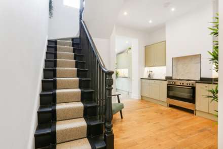 Cricketfield Road, Clapton, Image 16