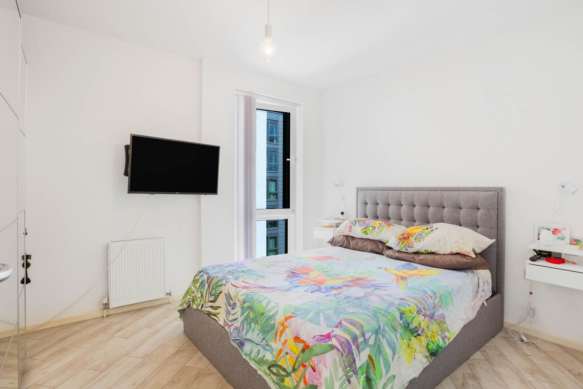 Juniper Drive, Battersea Reach SW18, Image 4