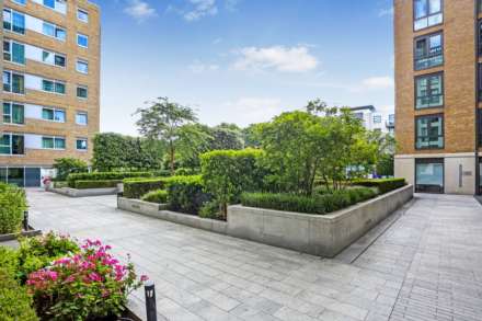 Juniper Drive, Battersea Reach SW18, Image 13