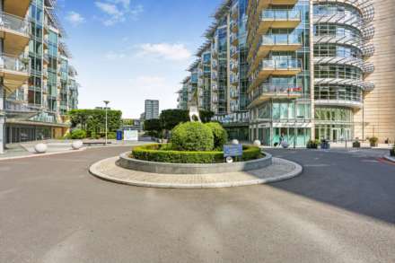 Juniper Drive, Battersea Reach SW18, Image 14