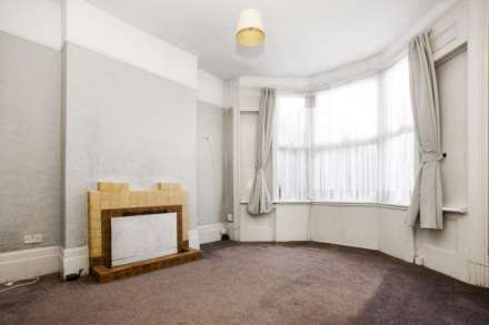 Linscott Road, Clapton E5, Image 9