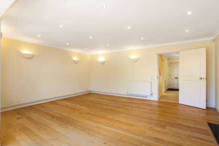 Spencer Walk, Hampstead, NW3, Image 17