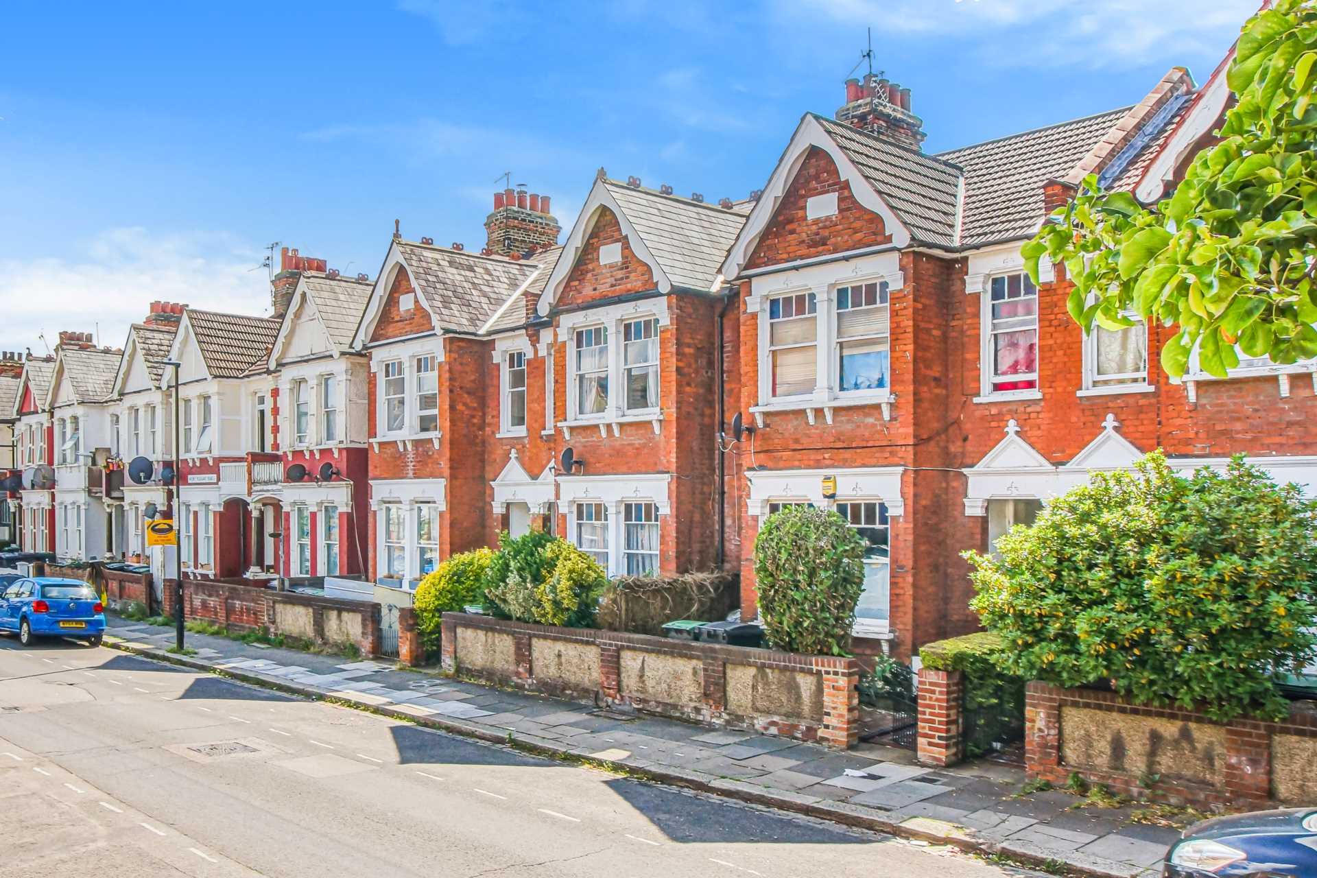 Mount Pleasant Road, London, Image 10