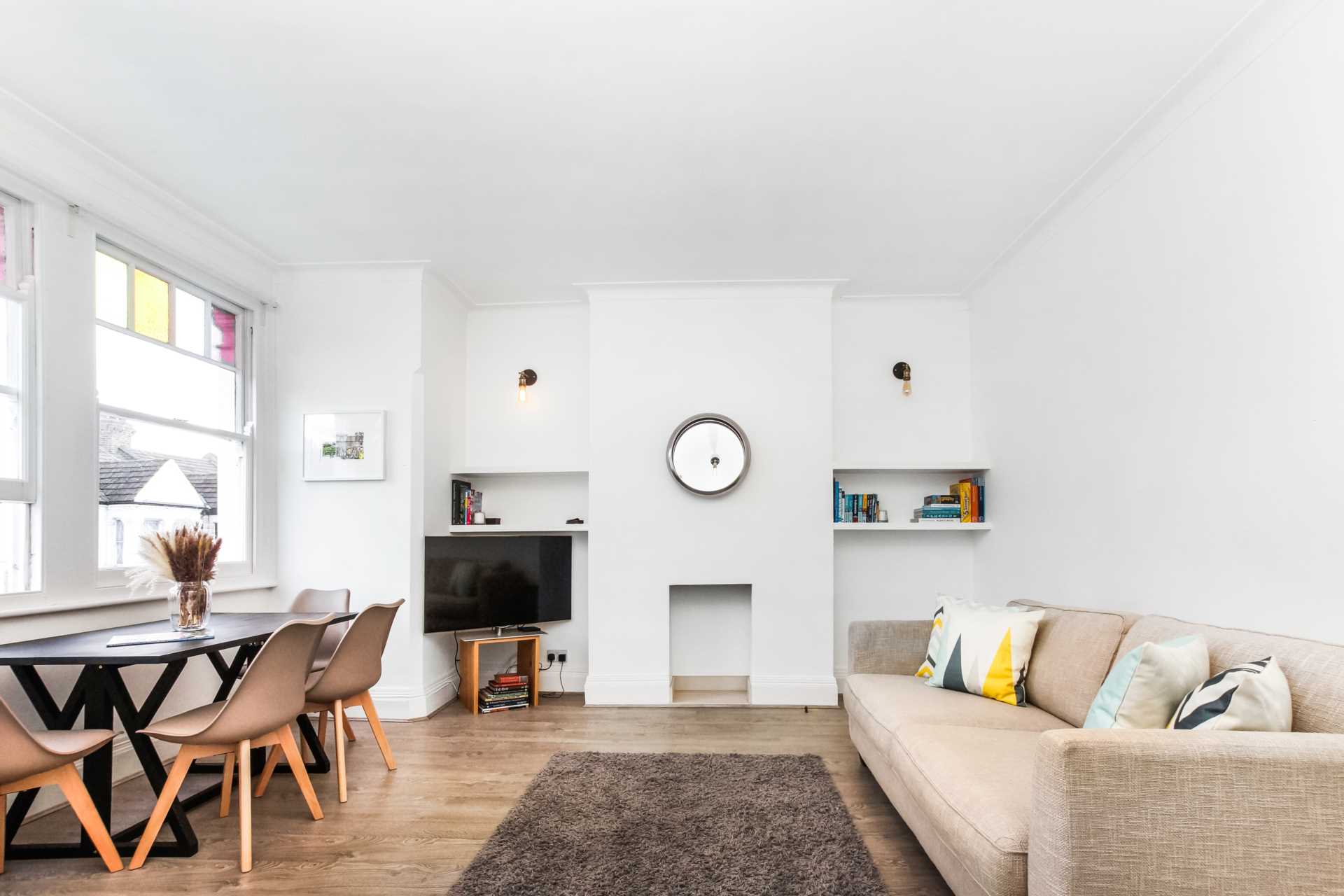 Mount Pleasant Road, London, Image 4