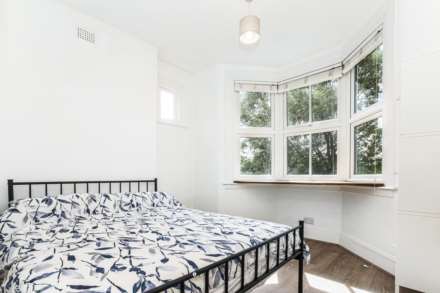 Mount Pleasant Road, London, Image 7