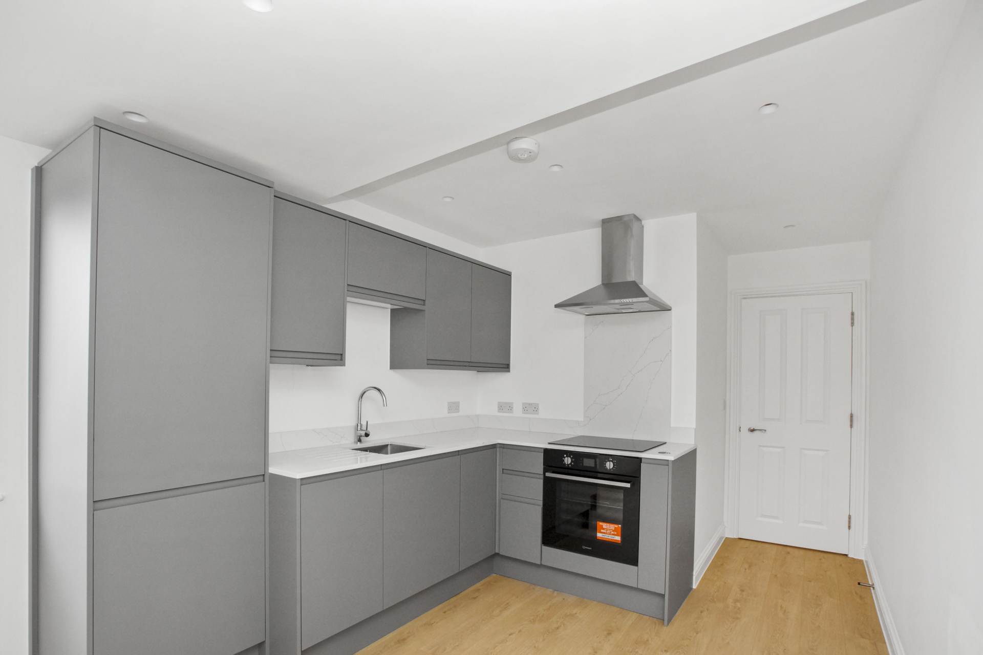 Victors Way, Barnet, Image 5