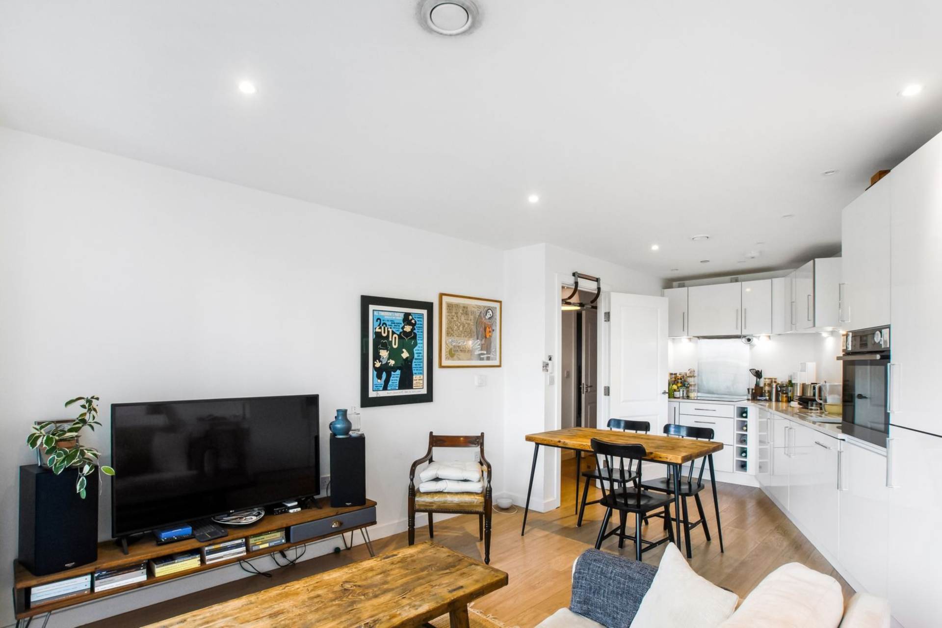 Atkins Square, Hackney, Image 6