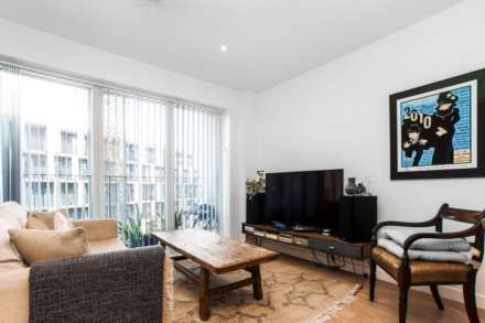 Atkins Square, Hackney, Image 2