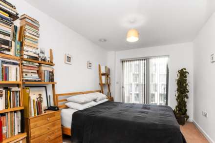 Atkins Square, Hackney, Image 4