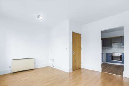 Celandine Drive, Dalston, Image 9