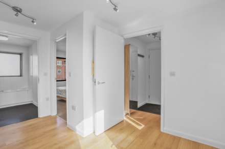 Milborne Steet, London, Image 4