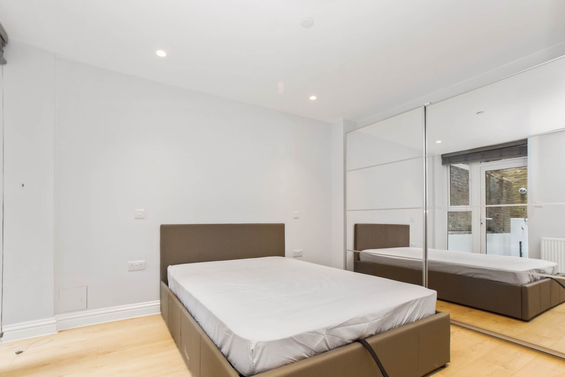 Chatsworth Road, Clapton, Image 4