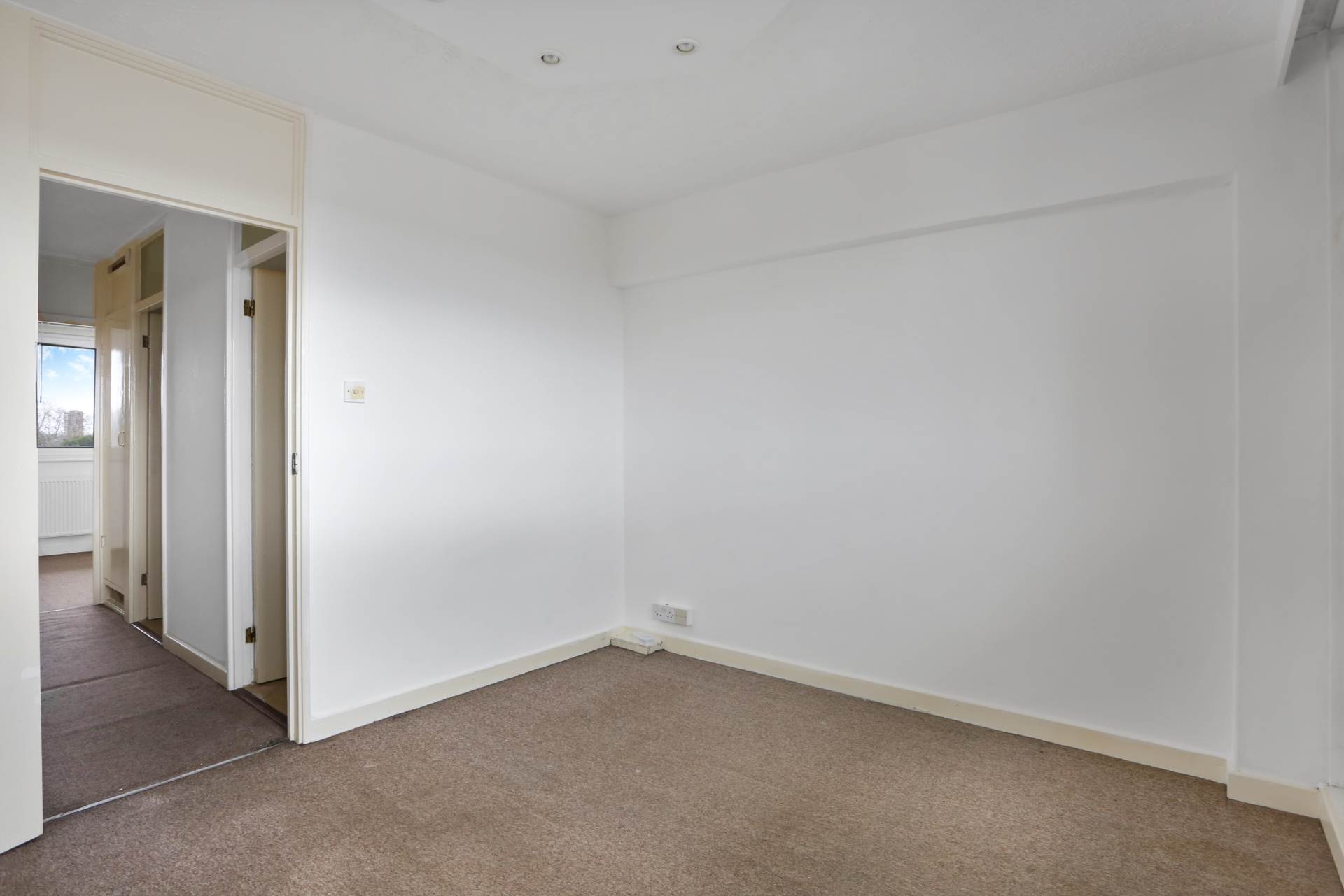 Vaine House, London, Image 4