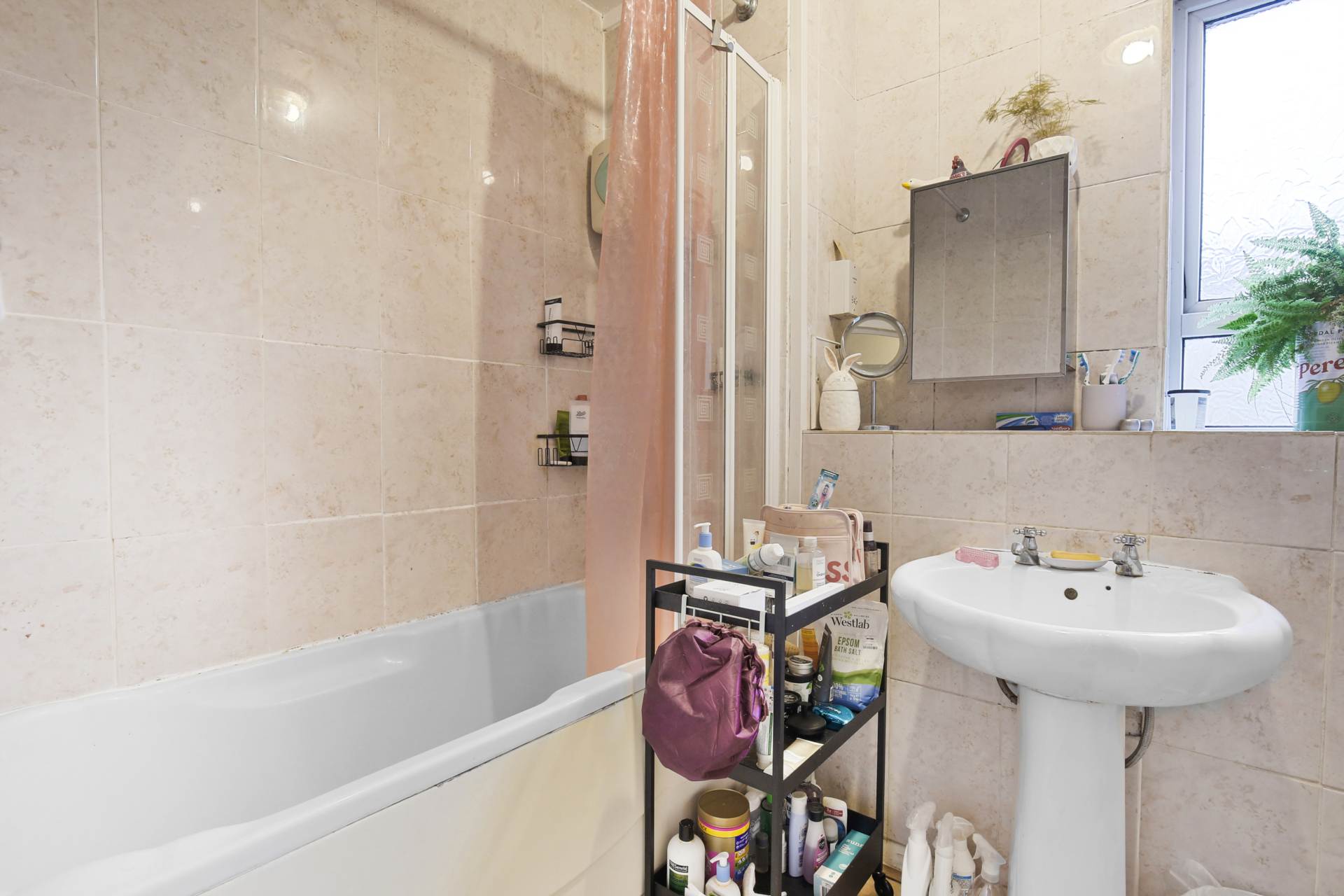 Paragon Road, Hackney E8, Image 15