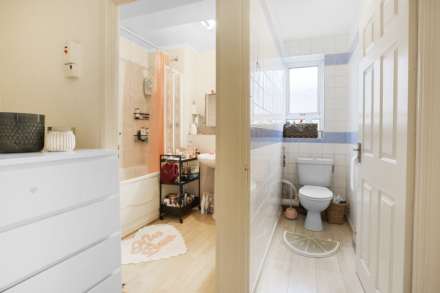 Paragon Road, Hackney E8, Image 16
