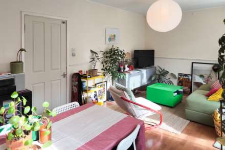 Paragon Road, Hackney E8, Image 4