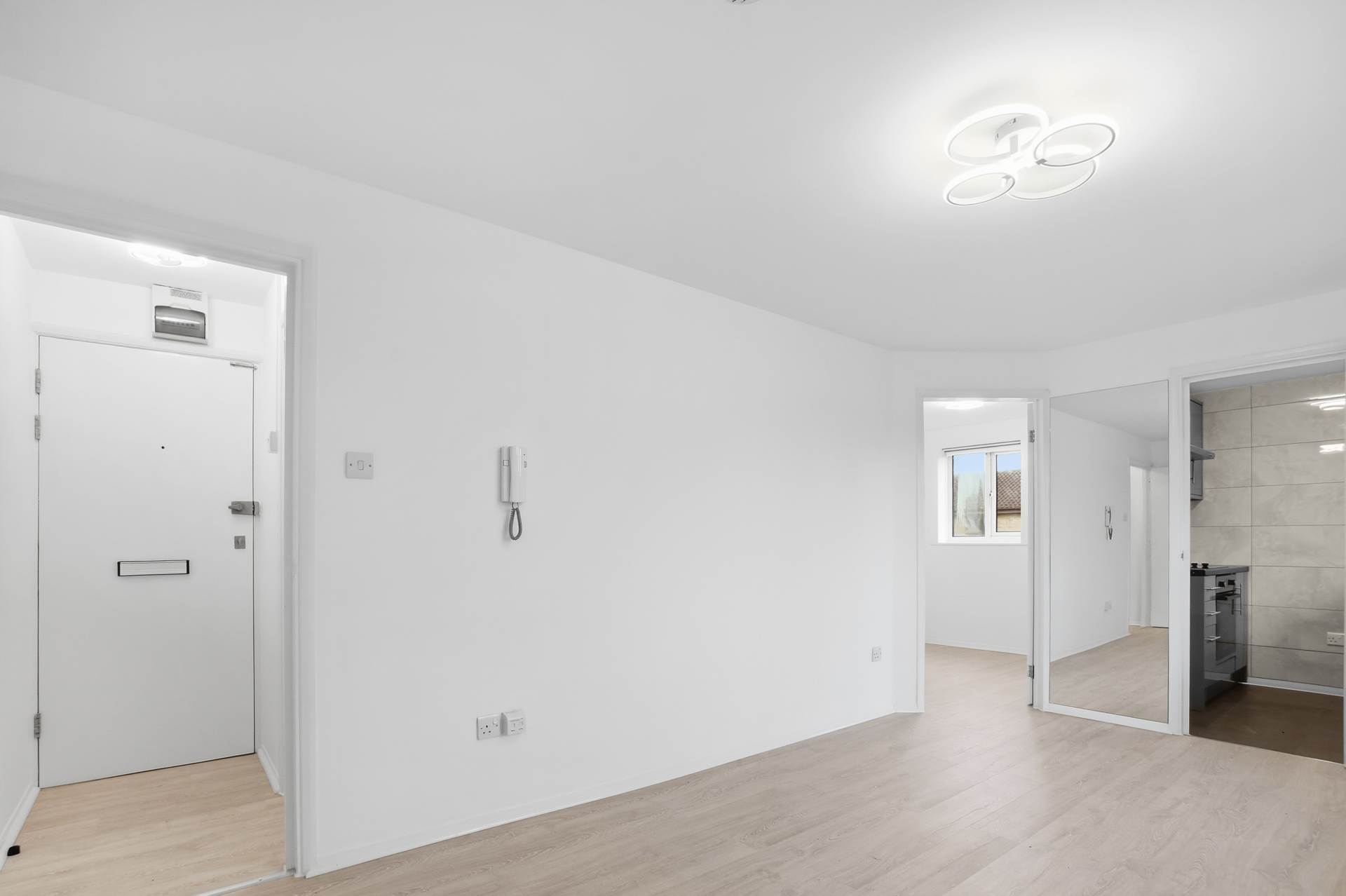 Lichfield Court, Walthamstow, Image 13