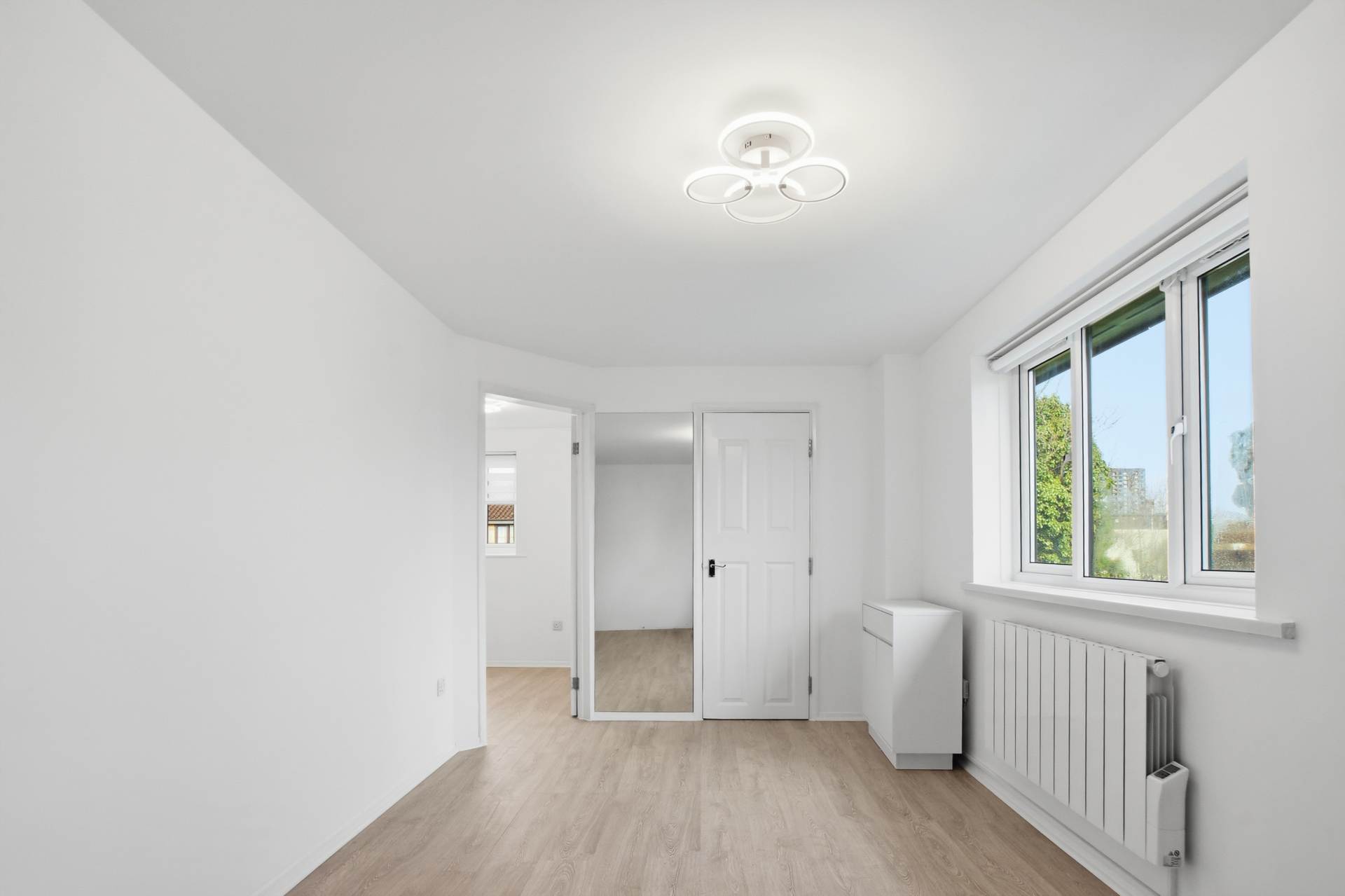 Lichfield Court, Walthamstow, Image 2