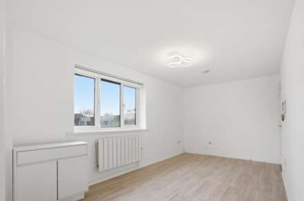 Lichfield Court, Walthamstow, Image 15