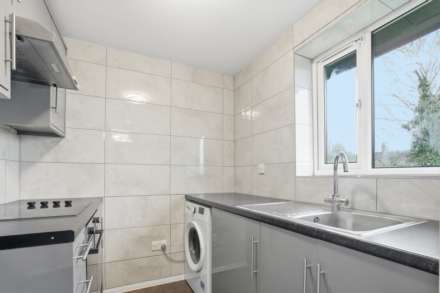 Lichfield Court, Walthamstow, Image 3