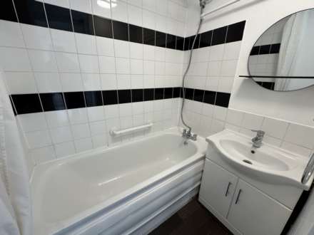 Evering Road, London, Image 15