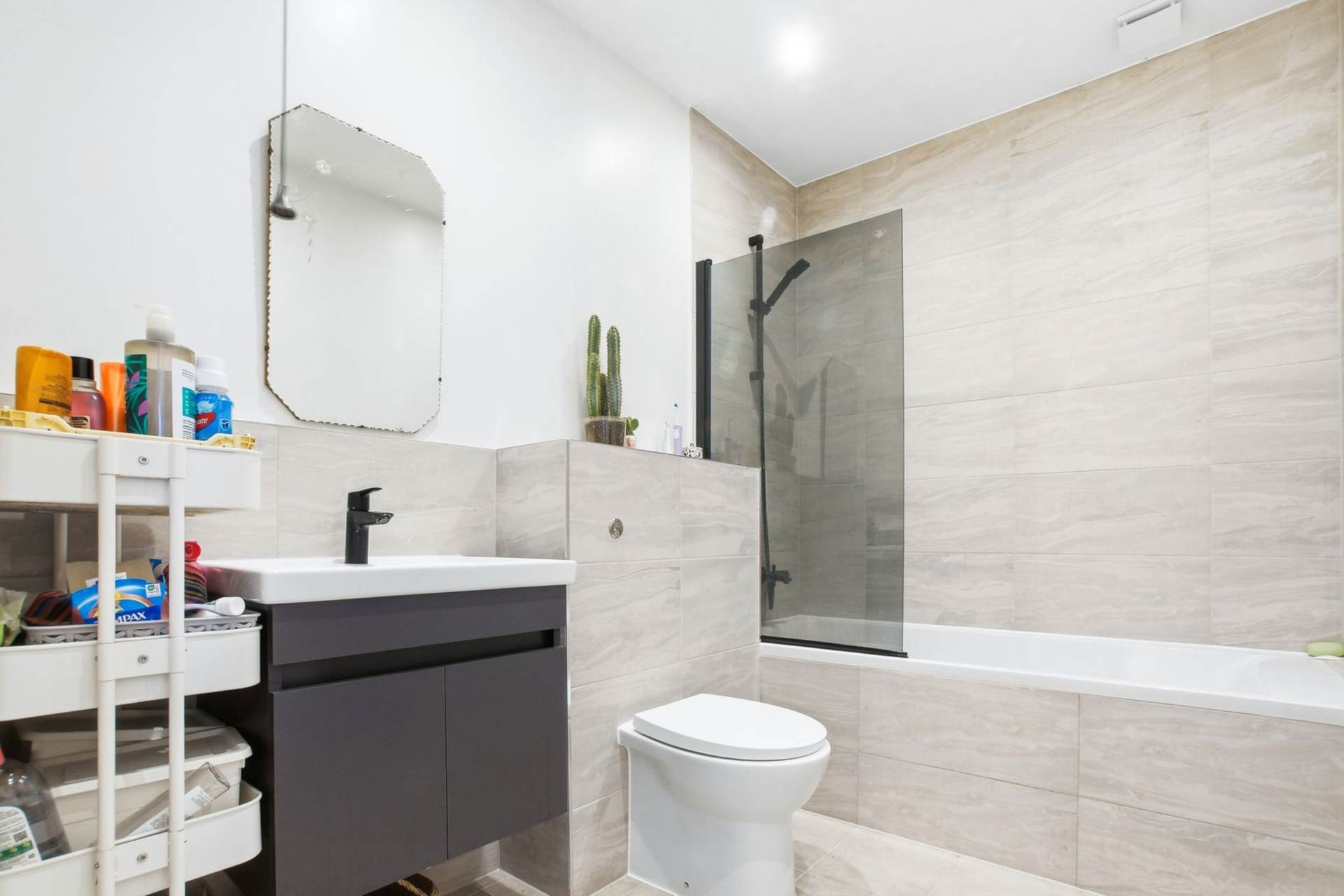 Nevill Road, Stoke Newington, Image 8