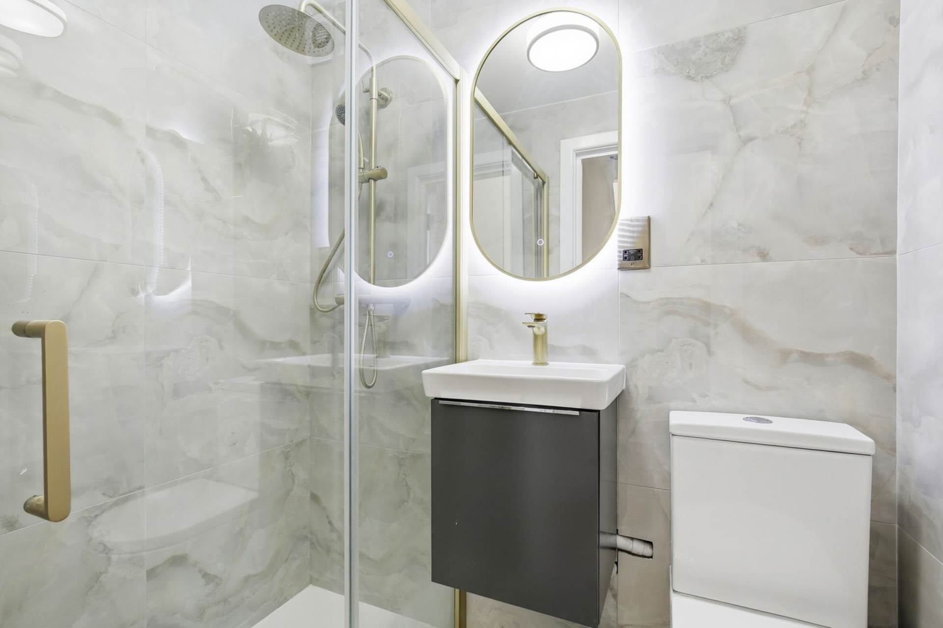 Castel Close, hackney, Image 12