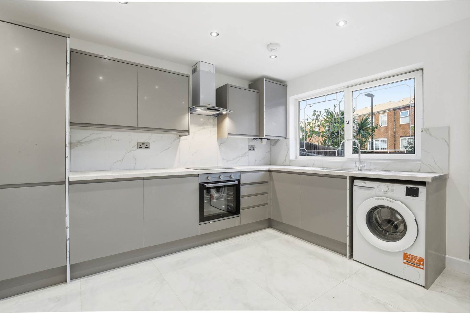 Castel Close, hackney, Image 2